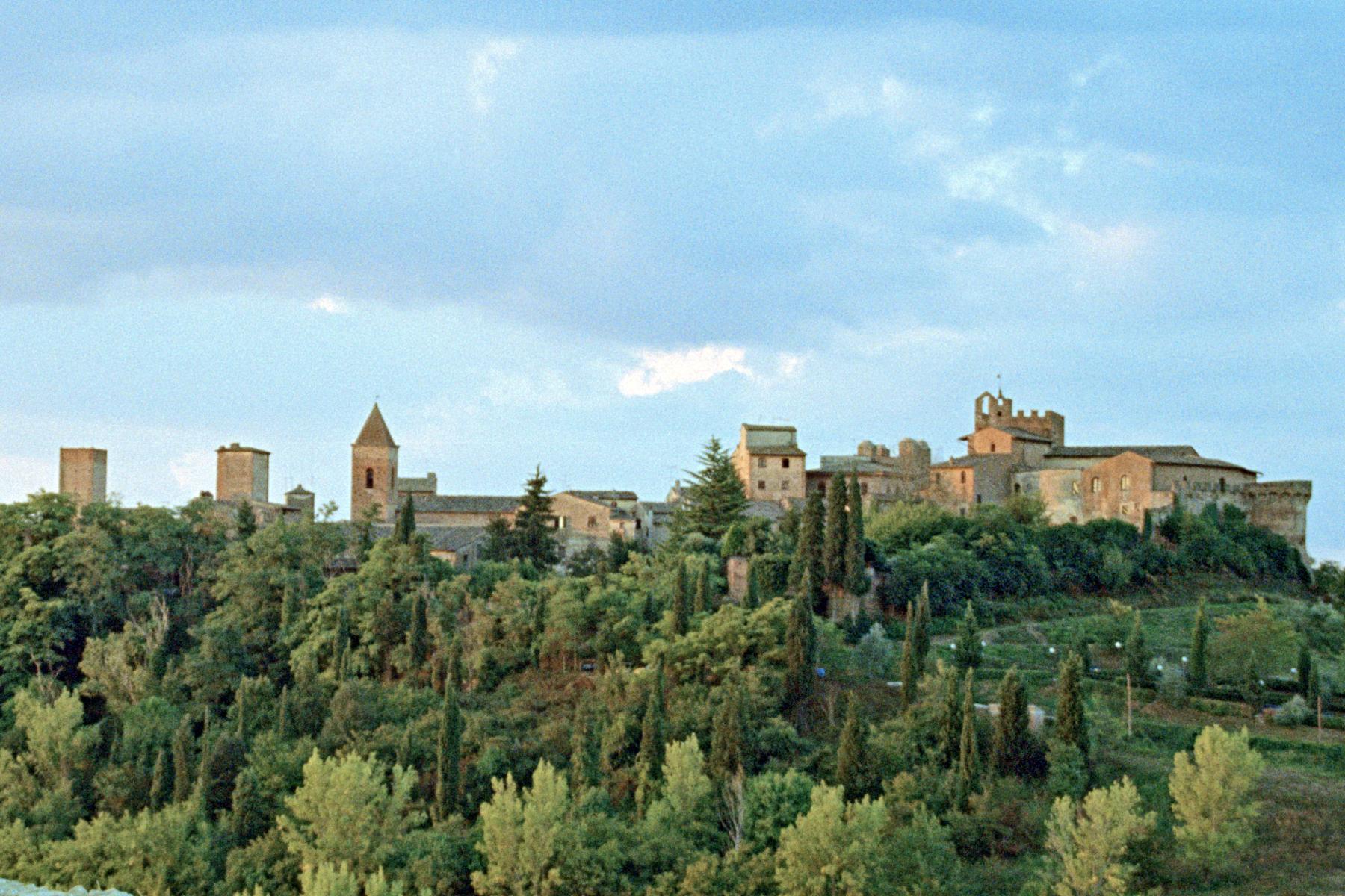 Approaching San Gimignano